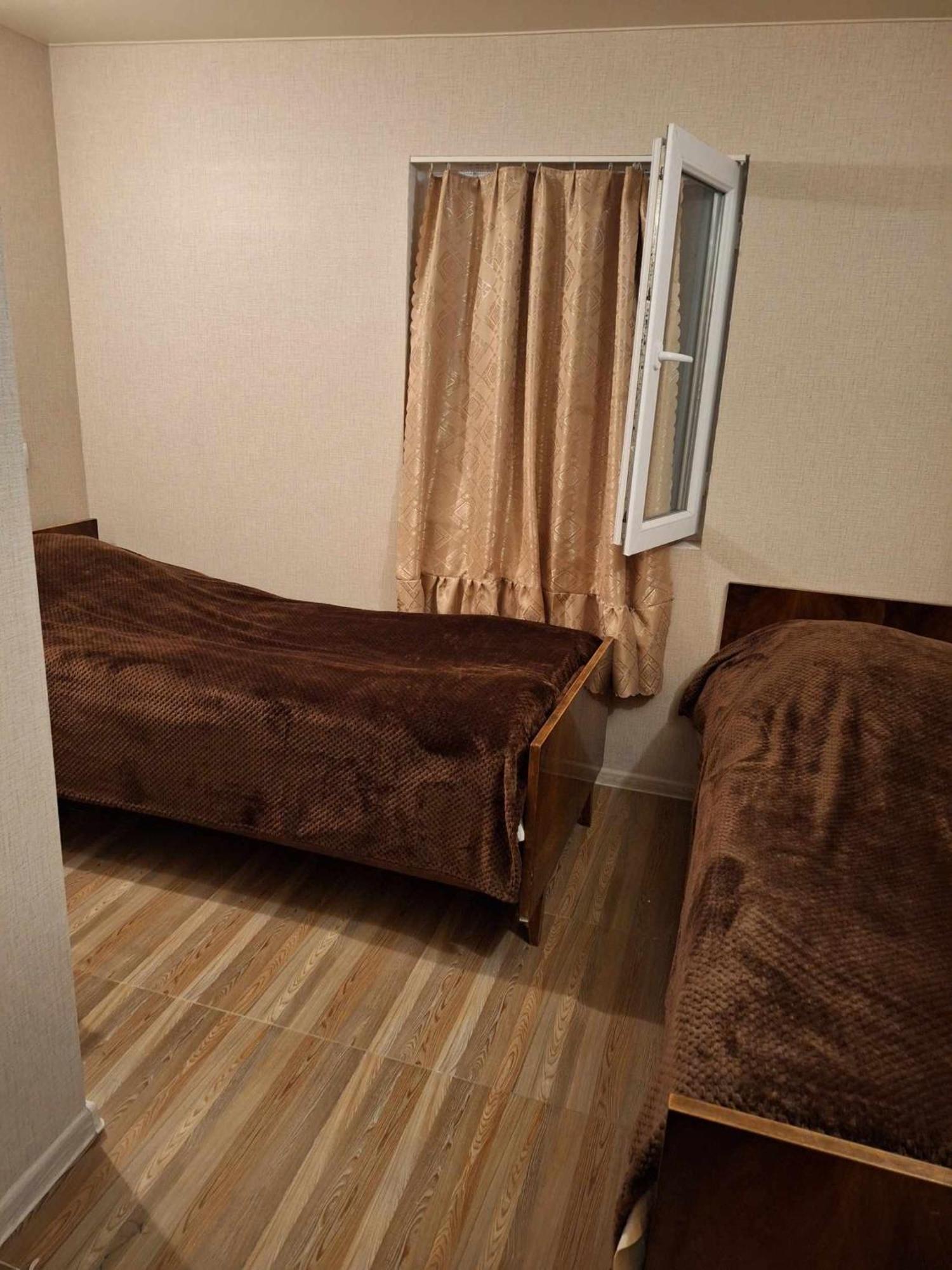 Lux-2-Or-1- Persons Irodion Evdoshvili Street #15 Kutaisi Eksteriør billede